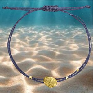 2. “Sea limpet” string bracelet Blue
