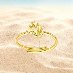 2. Anello regolabile “barriera corallina” oro