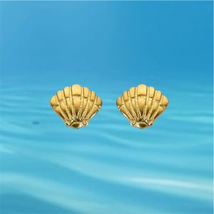 1. Orecchini piccola “conchiglia” oro