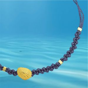 2. Bracciale intrecciato stringa “patella di mare” blu