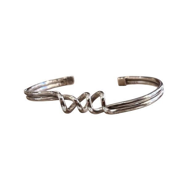 1. “Connection” rigid bracelet silver gray BRASS Workshop m26b02