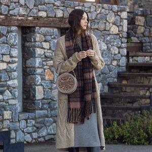 3. Borsa tonda uncinetto Ioni beige