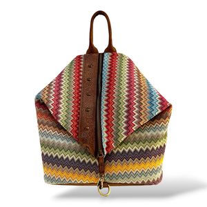 1. Zaino fantasia 2 multicolore
