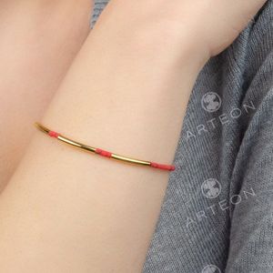 2. Synthetic bracelet and elements red
