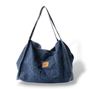 1. Borsa sacca BIBA Palm blu jeans