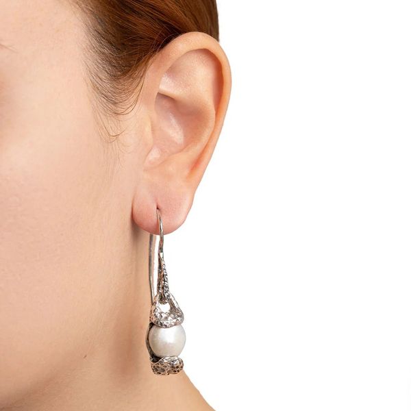 3. Orecchini pendenti perla barocca grigio argento Giuseppe Mandile ora55