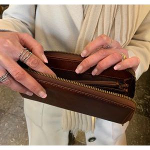 4. Portafogli unica zip Marrone