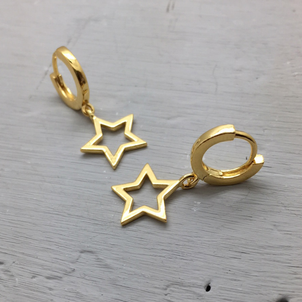 Orecchini cerchi in argento con stella pendente Oro BRASS Workshop