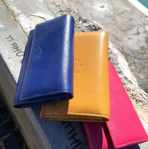 3. Multicolored internal wallets mustard