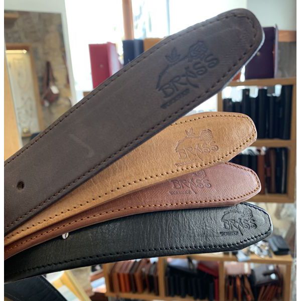 2. Handcrafted leather belt black BRASS Workshop cpa01