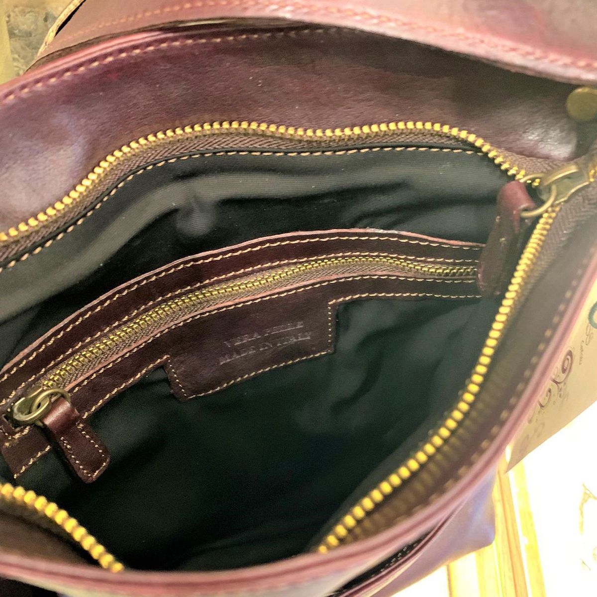 3. Leather shoulder strap with flap wine BRASS Workshop tpa01