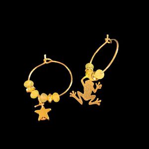 Orecchini cerchi asimmetrici Rana verde Barbara Burgio