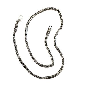 2. Collana borobudur grigio argento