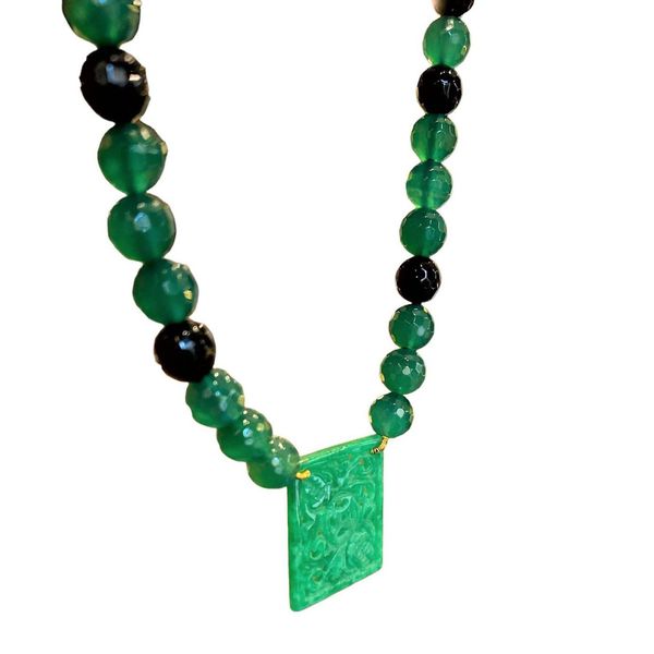 2. Collana onice e giada verde BRASS Workshop bscl17