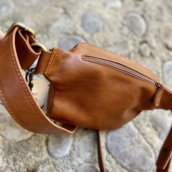 4. Compact fannypack brown BRASS Workshop mp04
