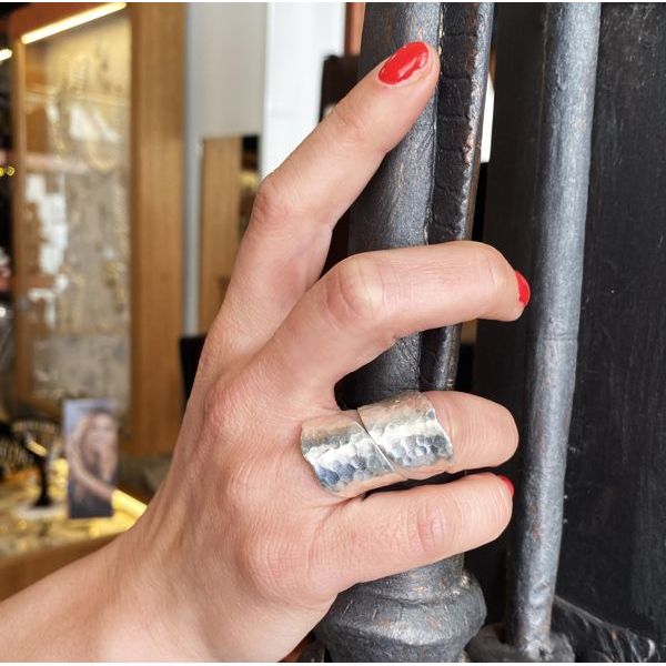 Anello a fascia in argento sterling fatto a mano con foglia