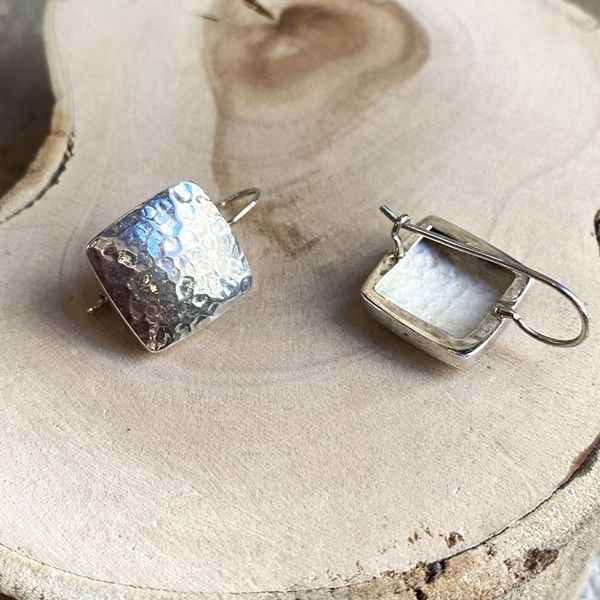 2. Square, silver earrings silver grey BRASS Workshop f23or09