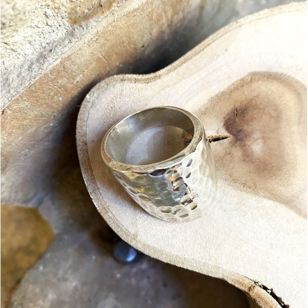 2. Whakataha silver ring silver grey BRASS Workshop f23a02