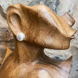 Round lobe earrings silver grey BRASS Workshop