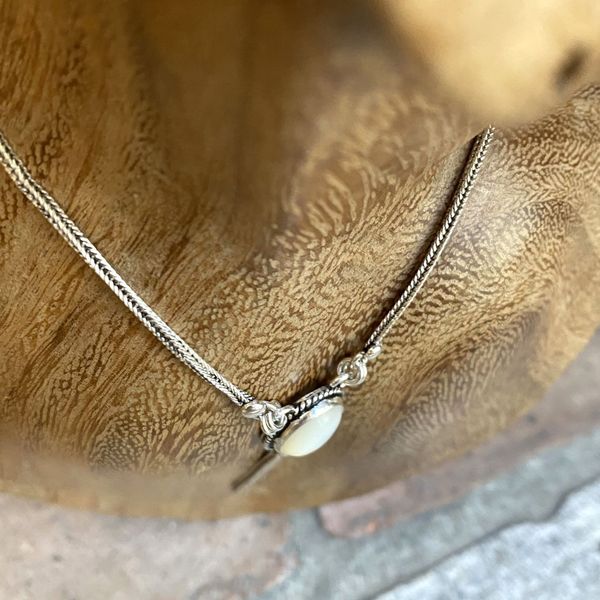 3. Collana madreperla con nappe bianco BRASS Workshop f23cl04