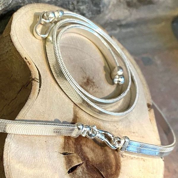 3. 6 mm flat snake necklace silver grey BRASS Workshop snake04
