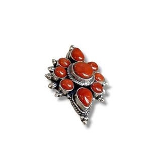 1. Rhombus pendant with red coral coral red