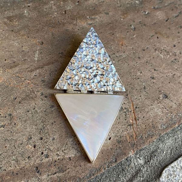 1. Pendente rombo madreperla bianco BRASS Workshop bspe13