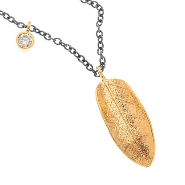2. Collana foglia con zircone oro Arteon 32257-046
