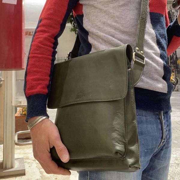 5. Double pocket shoulder bag with flap green BRASS Workshop tpa07