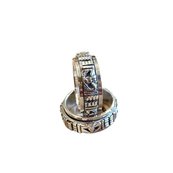1. Rotating sacred heart ring silver grey BRASS Workshop f23a20