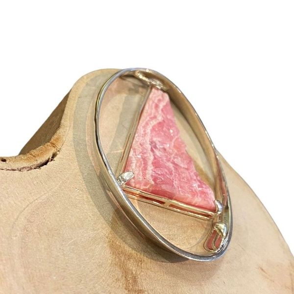 2. Geometry pendant with rose quartz pink BRASS Workshop f23pe16