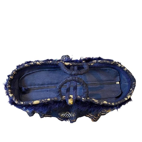 3. Coffa siciliana pizzo blu blu BRASS Workshop coffa6
