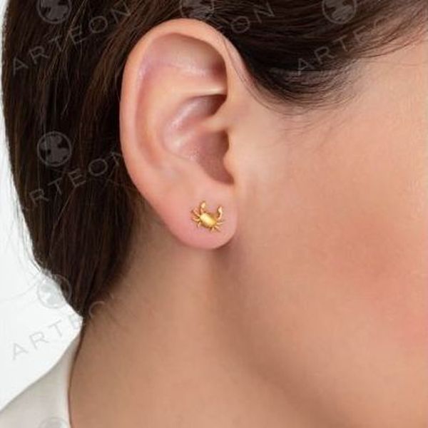 2. Crab sterling silver earrings gold Arteon 51069-000