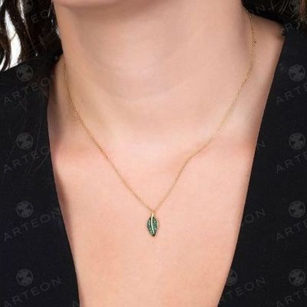 1. Collana foglia verde verde Arteon 32312-040