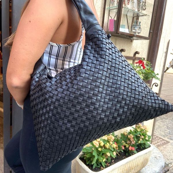 Nuova borsa da donna intrecciata in paglia, di stile boho chic e rete
