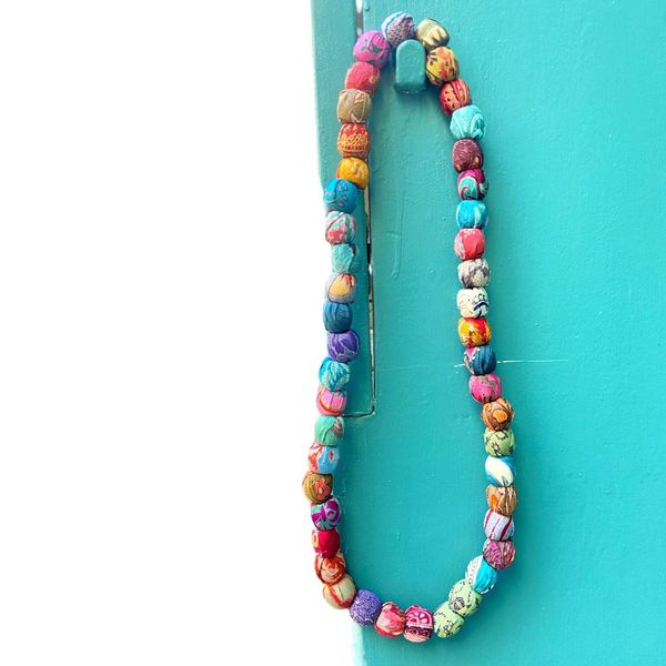 1. Collana sfere seta multicolore BRASS Workshop ione