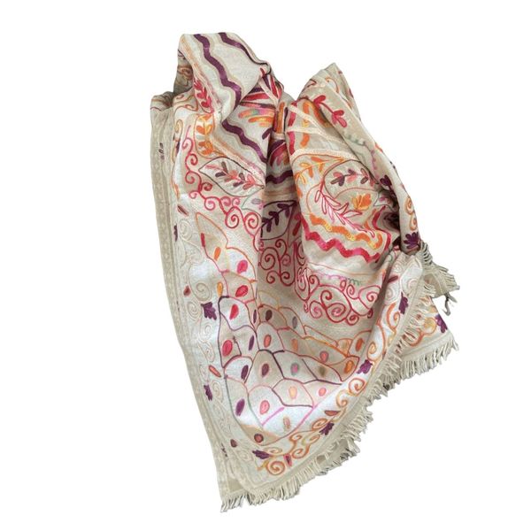 Sciarpa Foulard elegante per ogni occasione | Scopri La Collezione – Queen Helena