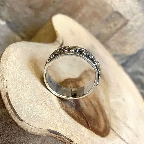 2. Baroque spinner ring silver grey BRASS Workshop 24an07