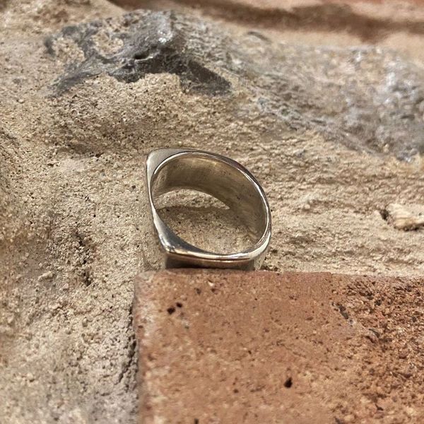 3. Anelo fascione quadro torto grigio argento BRASS Workshop 24an11