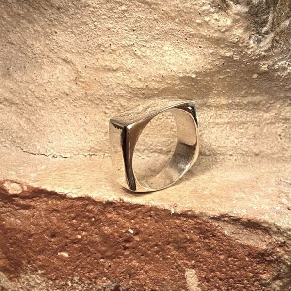 2. Square ring silver grey BRASS Workshop 24an13