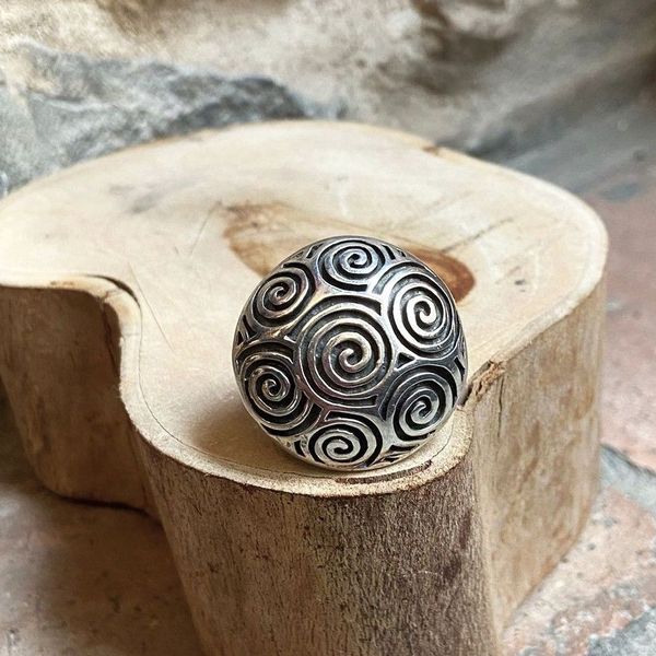 3. Anello tondo spirali grigio argento BRASS Workshop 24an14