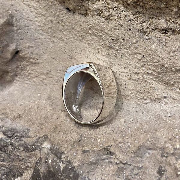 2. Square chevalier silver grey BRASS Workshop 24an19