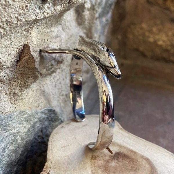 3. Dolphin rigid bracelet silver grey BRASS Workshop 24br23