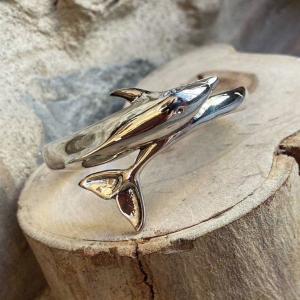 2. Dolphin rigid bracelet silver grey BRASS Workshop 24br23