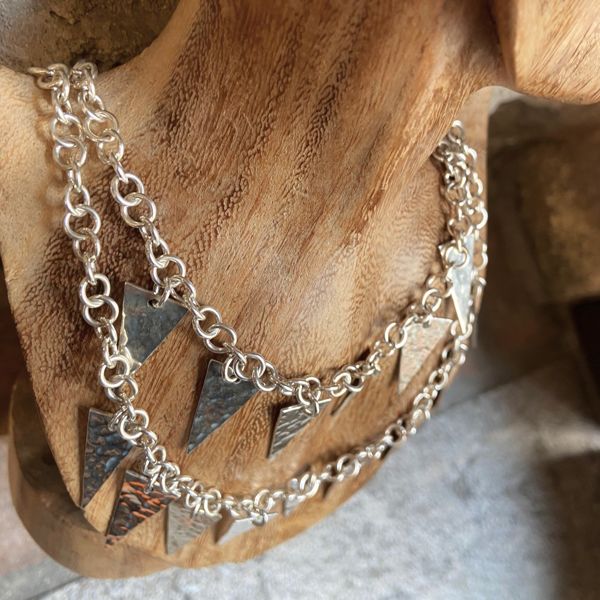 1. Chain choker necklace with pendants silver grey BRASS Workshop 24cl05