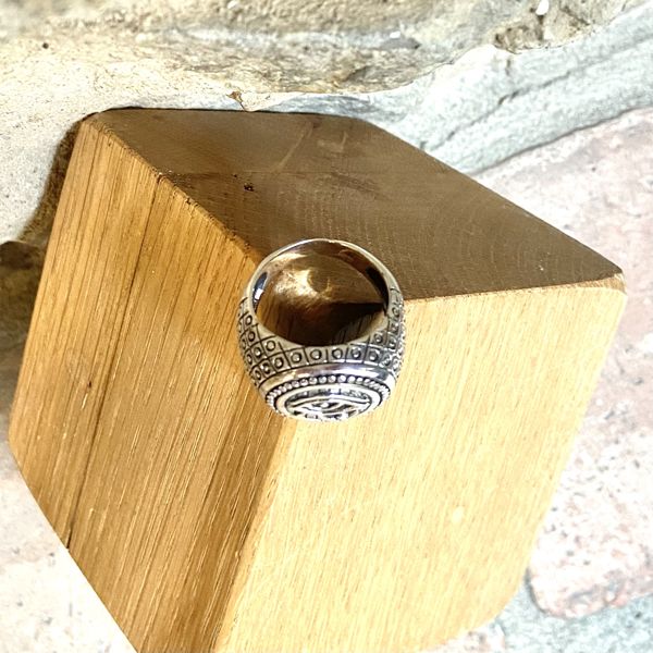 1. Horus Ring silver grey BRASS Workshop 24an39