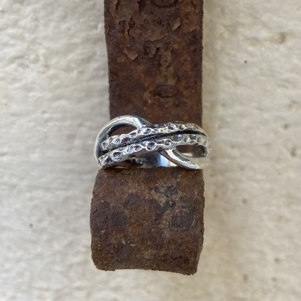 2. Anello abbracci AV grigio argento BRASS Workshop 24an40