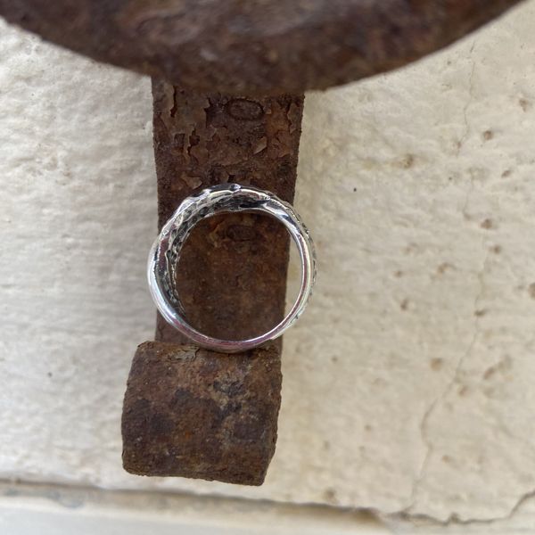 1. Anello abbracci AV grigio argento BRASS Workshop 24an40