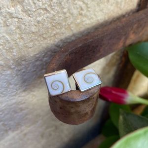 2. Quad OSL earring white