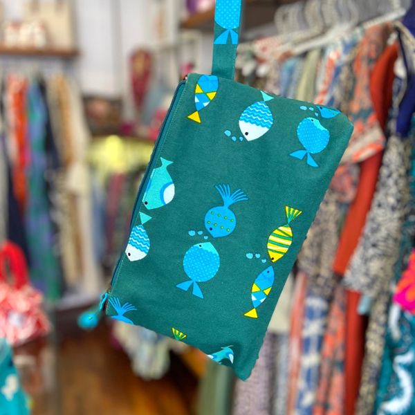 1. Crazy Fish clutch bag green BRASS Workshop po-crfi
